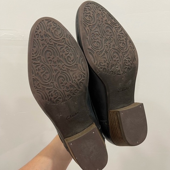 Clarks Celeste Strappy Ankle Bootie Leather Distress Black 8.5 - Picture 7 of 13